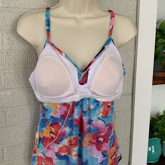 St John's Bay Women's 16 Swim Tankini Bright Floral Fuchsia Turquoise Floral GUC - Picture 6 of 9